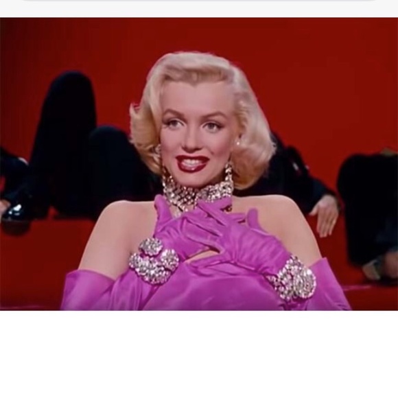 Meet your Posher, Sally - Picture 3 of 16